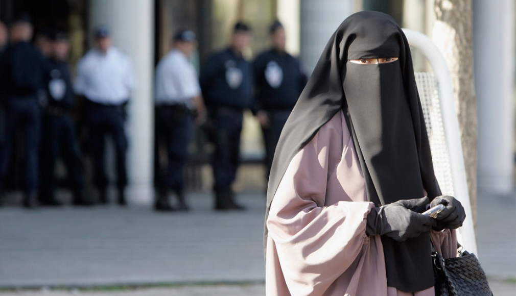Å forby niqab er ikke bedre enn å påtvinge det